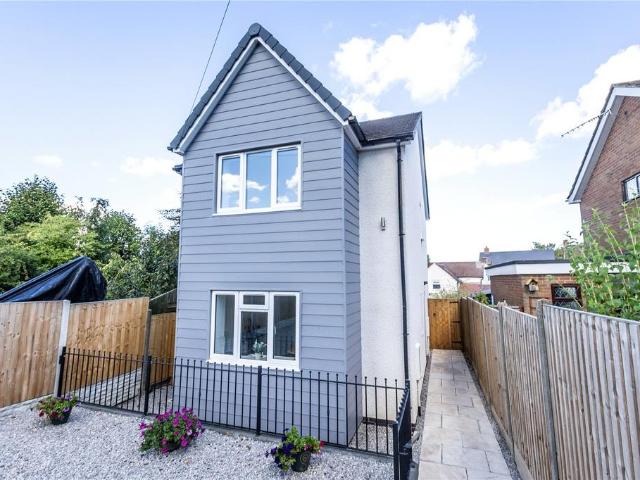 3 bedroom detached house for sale