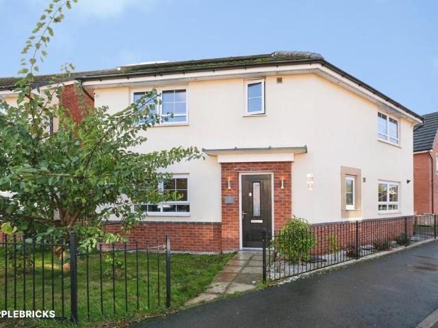 3 bedroom detached house for sale