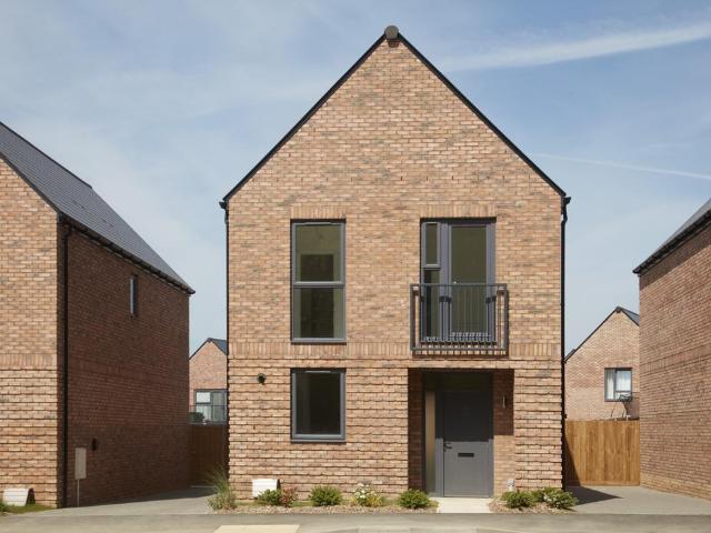 3 bedroom detached house for sale