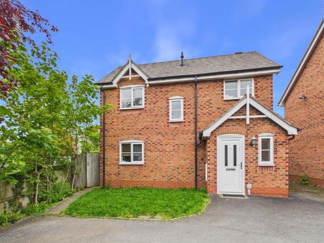 3 bedroom detached house for sale