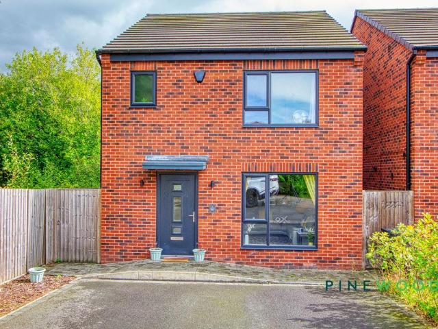 3 bedroom detached house for sale