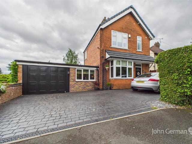 3 bedroom detached house for sale