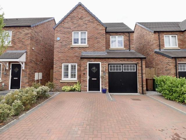 3 bedroom detached house for sale