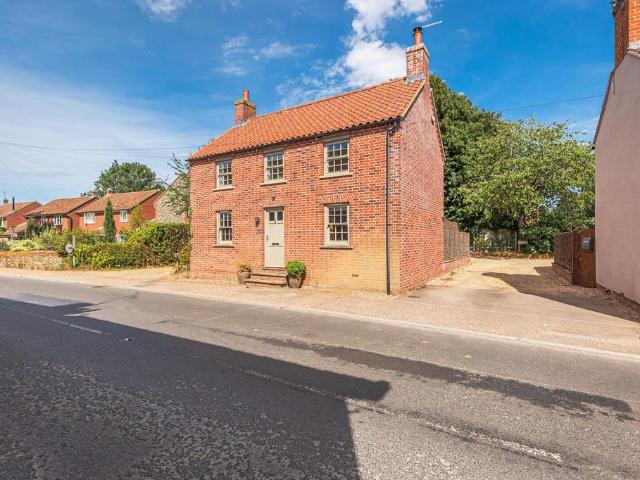 3 bedroom detached house for sale