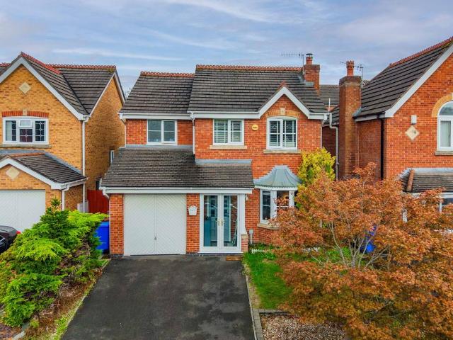 3 bedroom detached house for sale