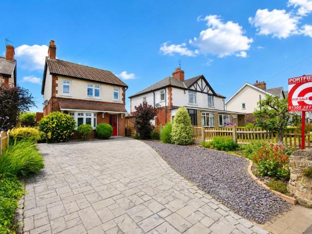 3 bedroom detached house for sale