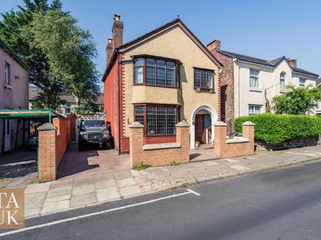 3 bedroom detached house for sale