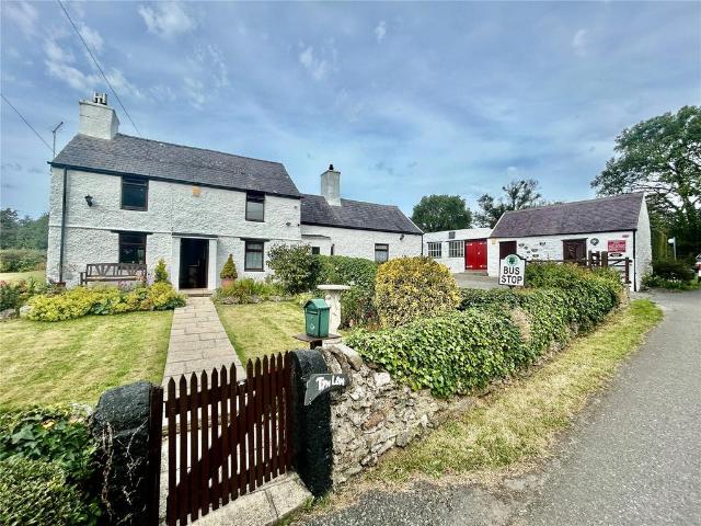 2 bedroom detached house for sale