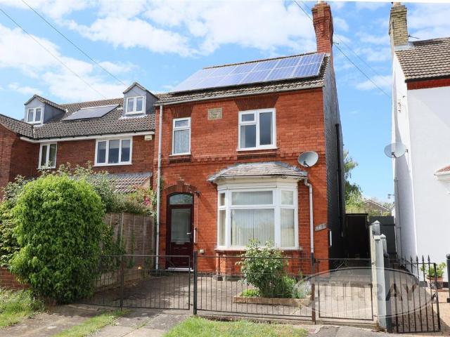 3 bedroom detached house for sale