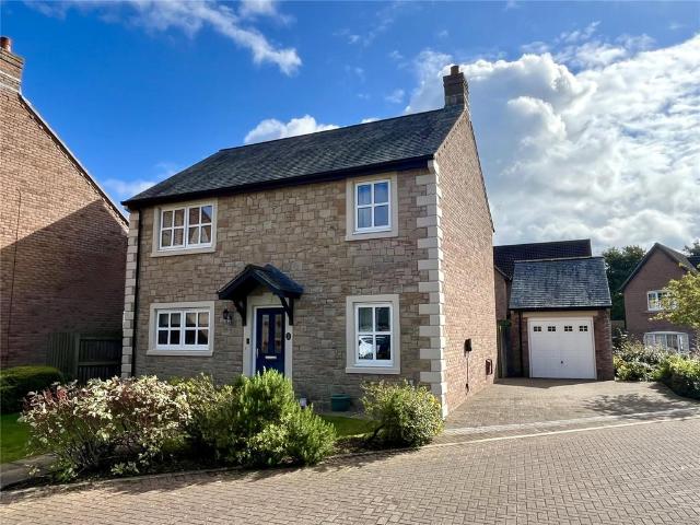 3 bedroom detached house for sale