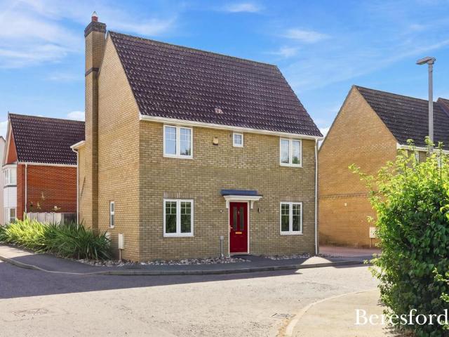 3 bedroom detached house for sale