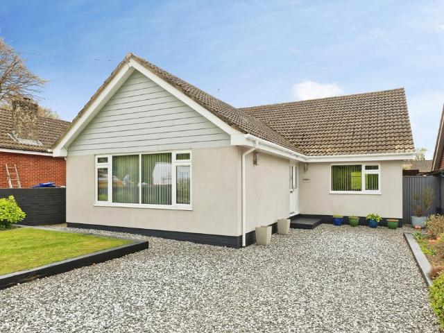 3 bedroom detached house for sale
