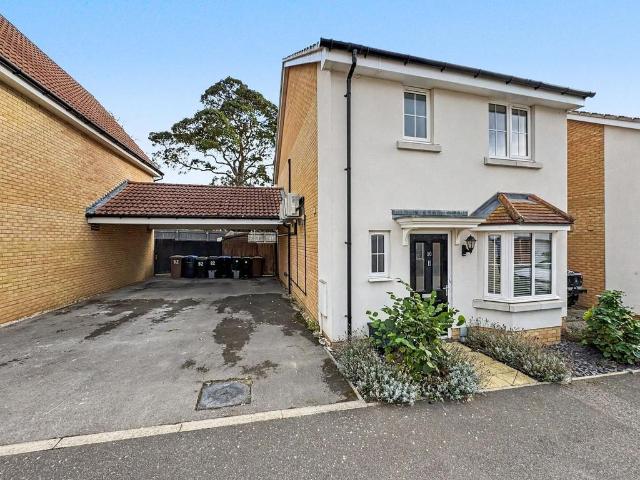3 bedroom detached house for sale