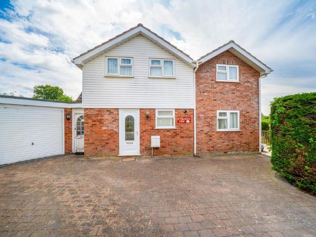3 bedroom detached house for sale