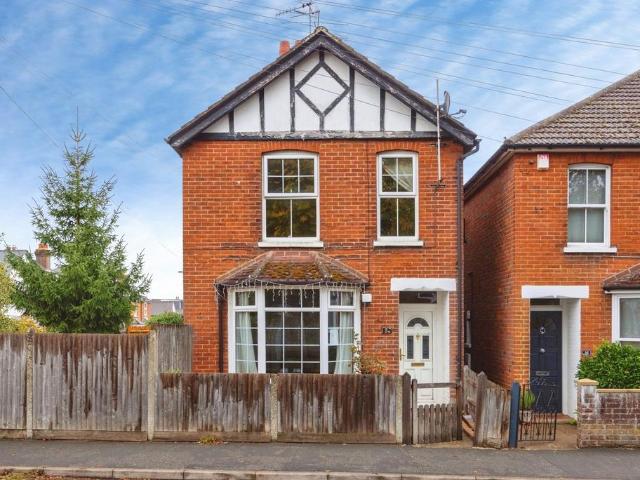 3 bedroom detached house for sale