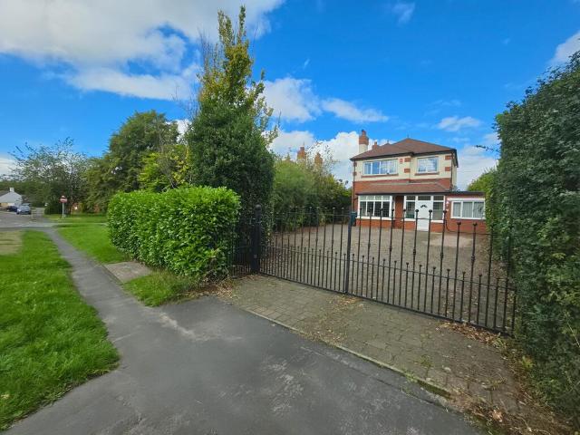 3 bedroom detached house for sale