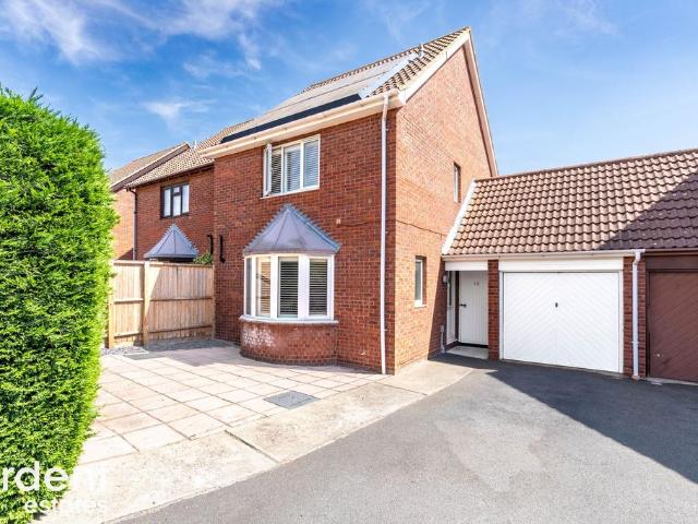 3 bedroom detached house for sale