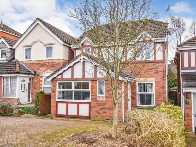 3 bedroom detached house for sale
