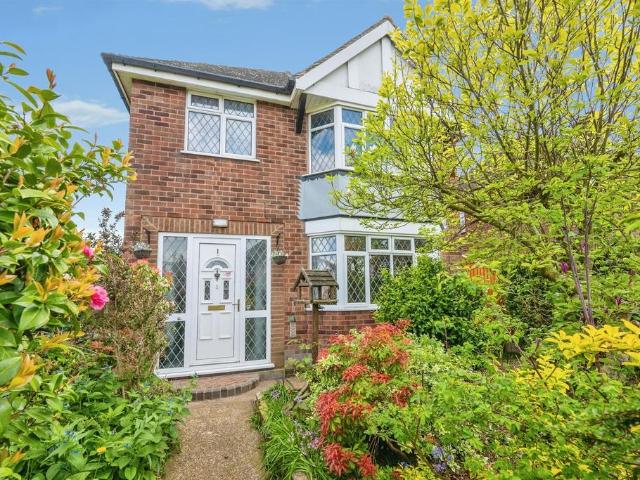 3 bedroom detached house for sale