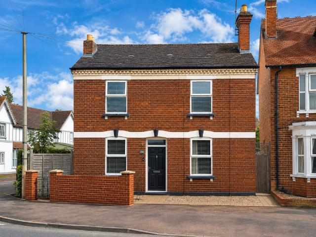 3 bedroom detached house for sale