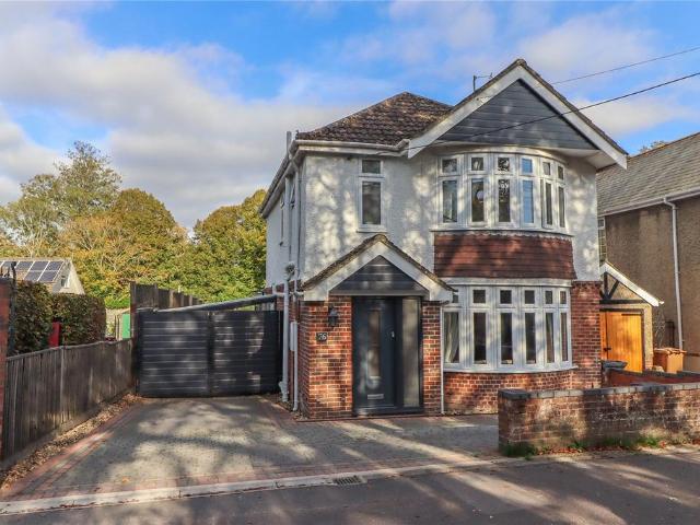 3 bedroom detached house for sale