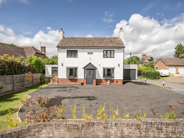 3 bedroom detached house for sale