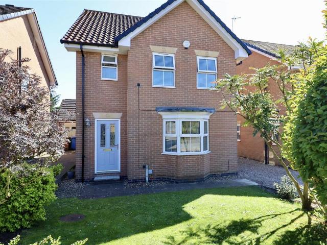 3 bedroom detached house for sale