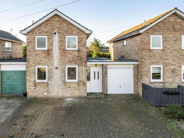 3 bedroom detached house for sale