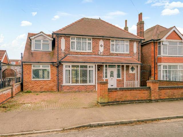 3 bedroom detached house for sale