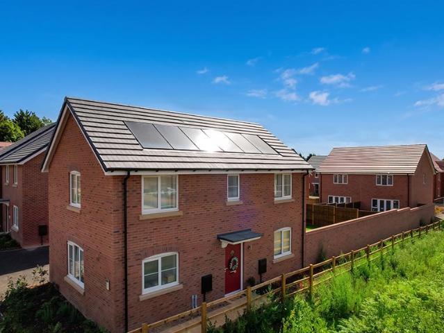 3 bedroom detached house for sale