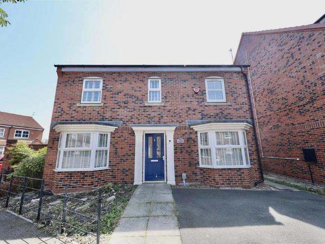 3 bedroom detached house for sale