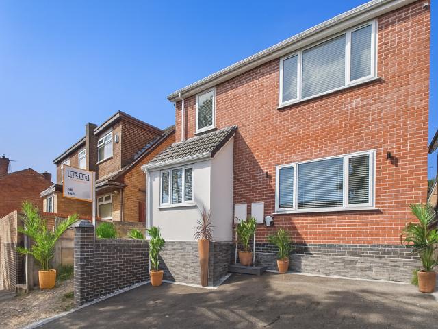 3 bedroom detached house for sale