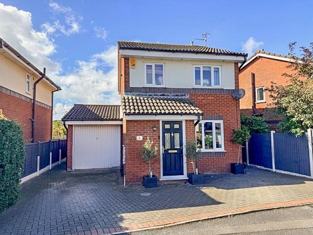 3 bedroom detached house for sale