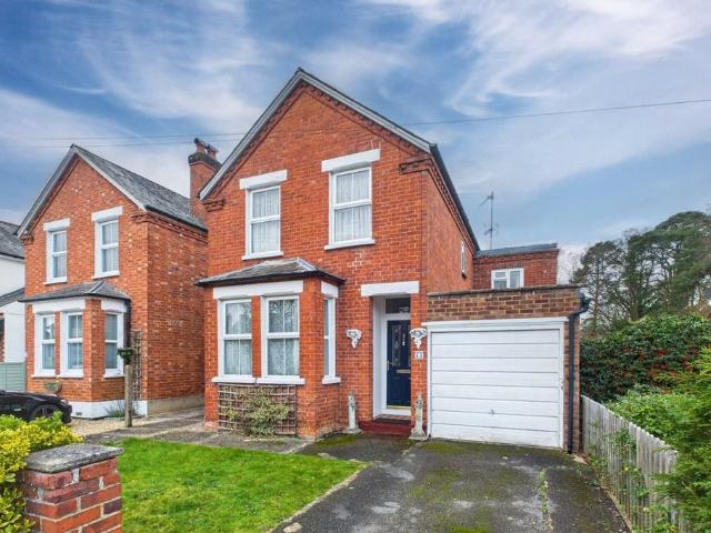 3 bedroom detached house for sale