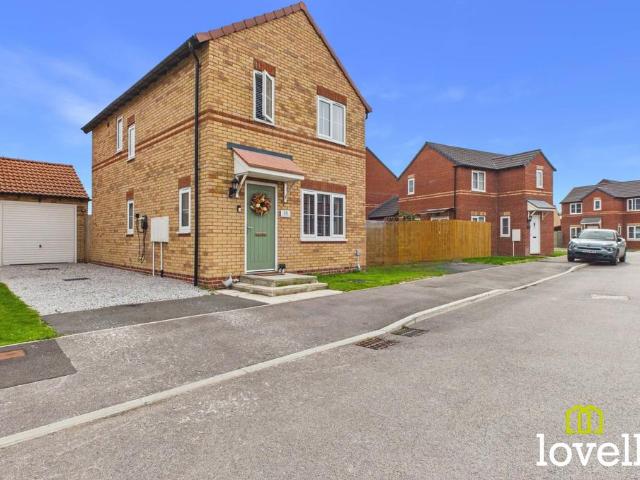3 bedroom detached house for sale