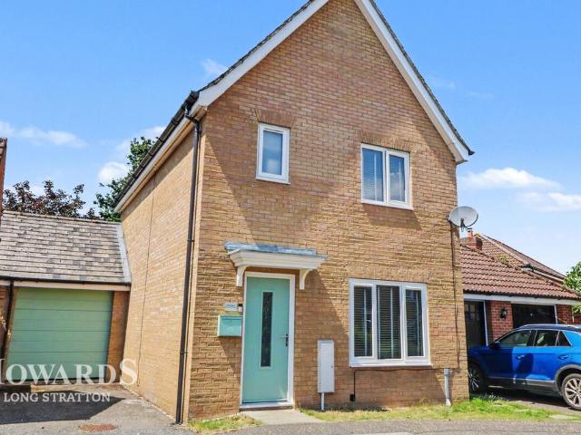 3 bedroom detached house for sale