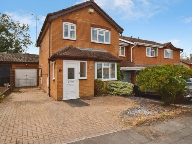 3 bedroom detached house for sale