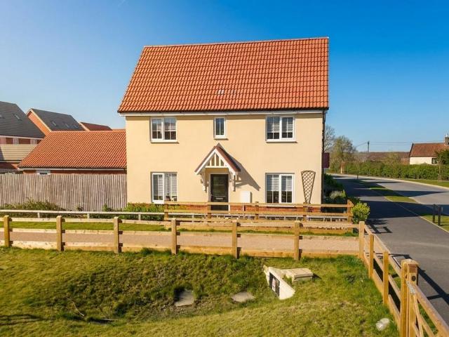 3 bedroom detached house for sale