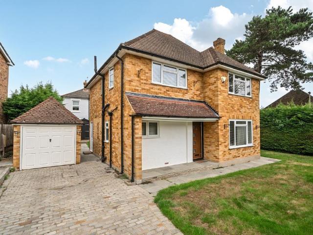 3 bedroom detached house for sale