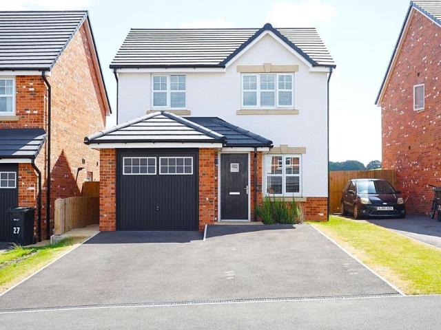 3 bedroom detached house for sale