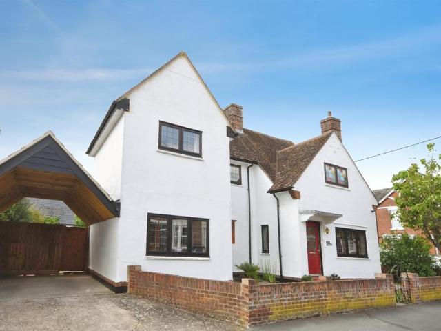 3 bedroom detached house for sale