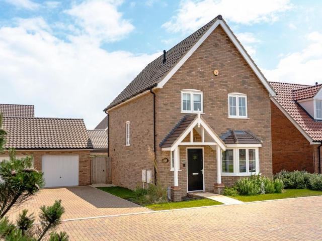 3 bedroom detached house for sale