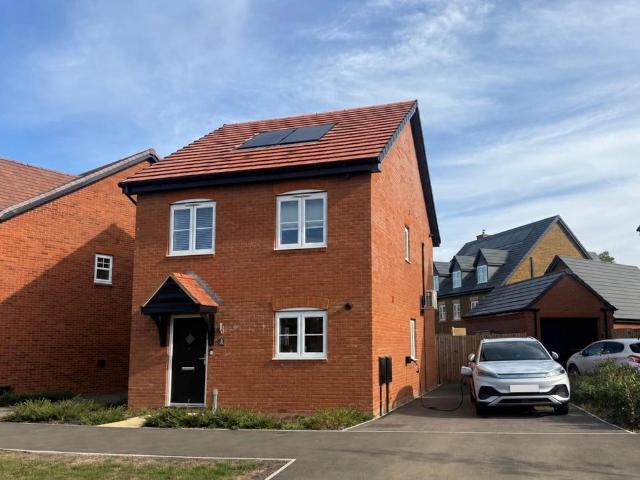 3 bedroom detached house for sale