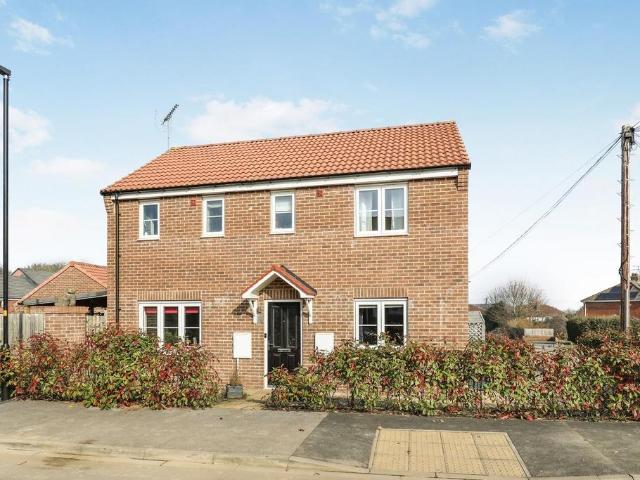 3 bedroom detached house for sale