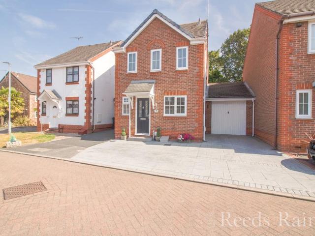 3 bedroom detached house for sale