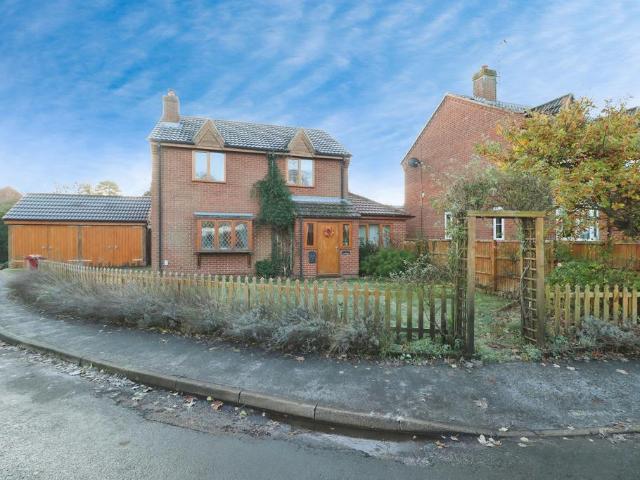 3 bedroom detached house for sale