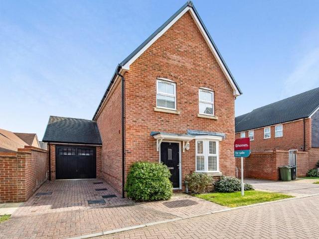 3 bedroom detached house for sale