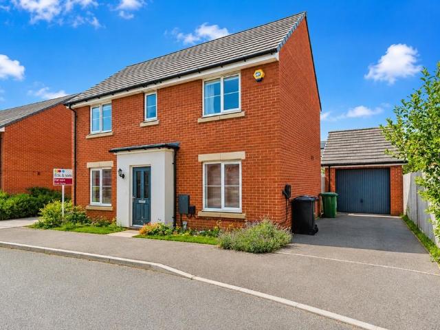 3 bedroom detached house for sale