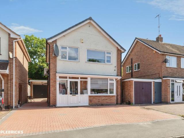 3 bedroom detached house for sale