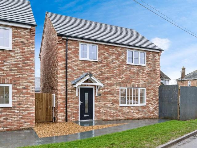 3 bedroom detached house for sale